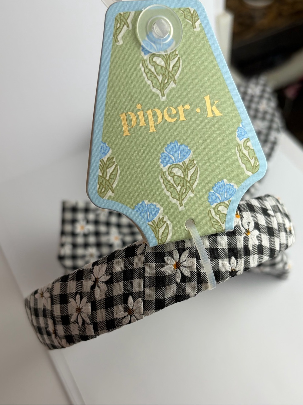 NWT ⚜️🖤⚜️ Piper K Black & White Gingham Daisy Headband - Picture 4 of 6